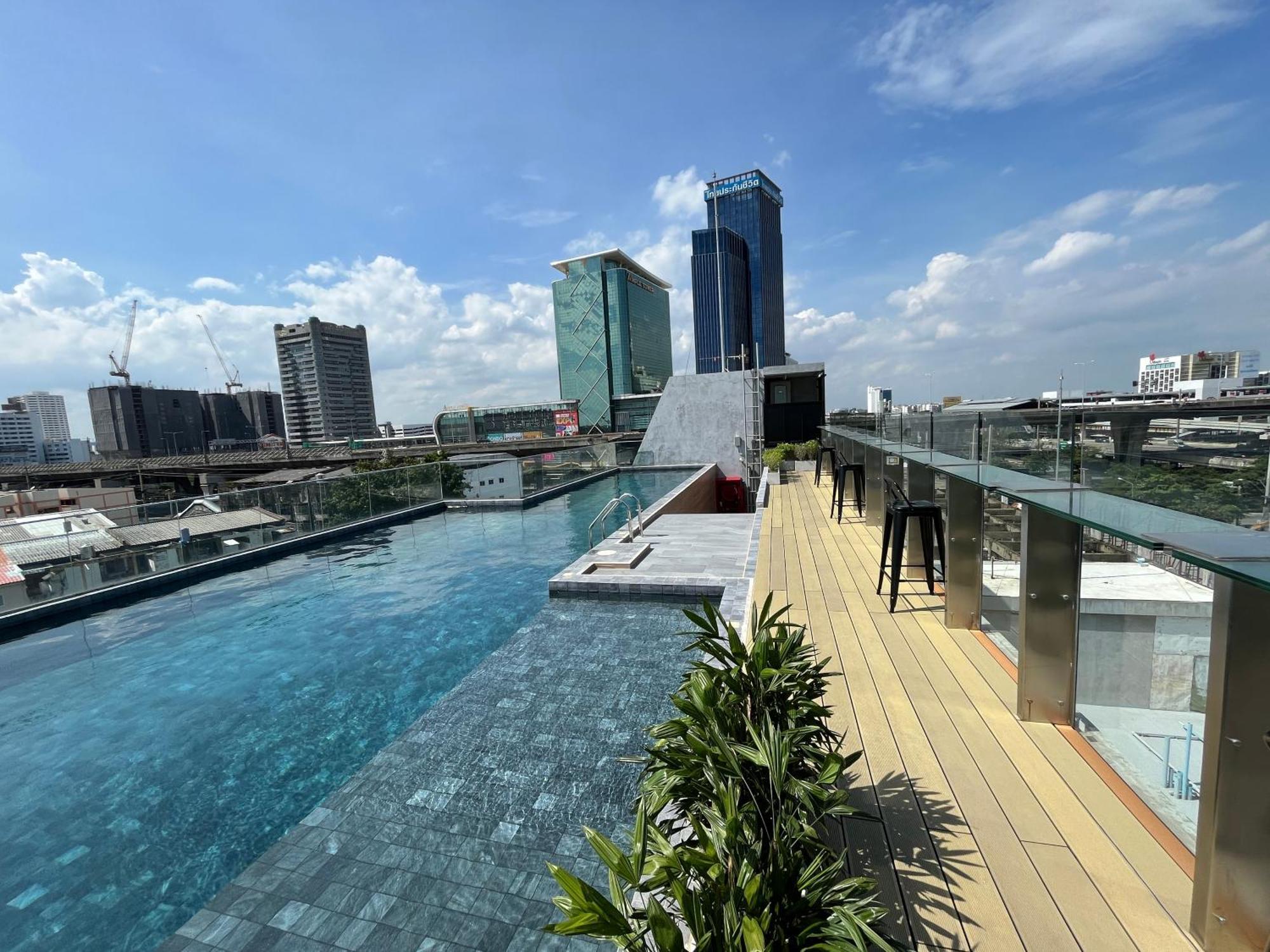 De Botan Bangna Hotel Bangkok Eksteriør billede